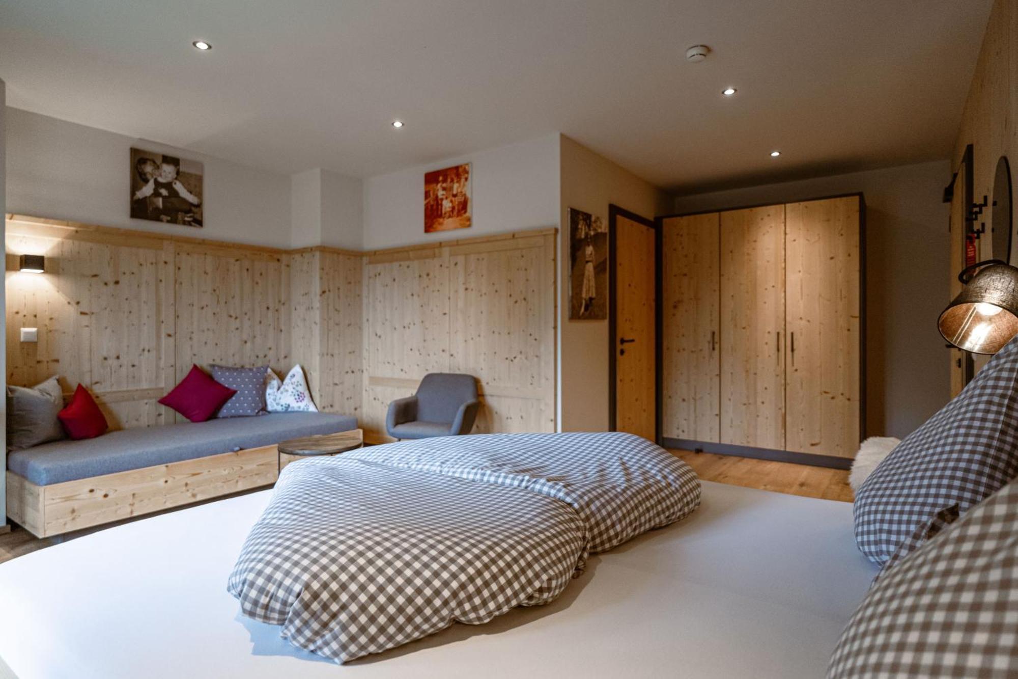 Hotel Landhaus Tirolerherz Sankt Ulrich am Pillersee Δωμάτιο φωτογραφία