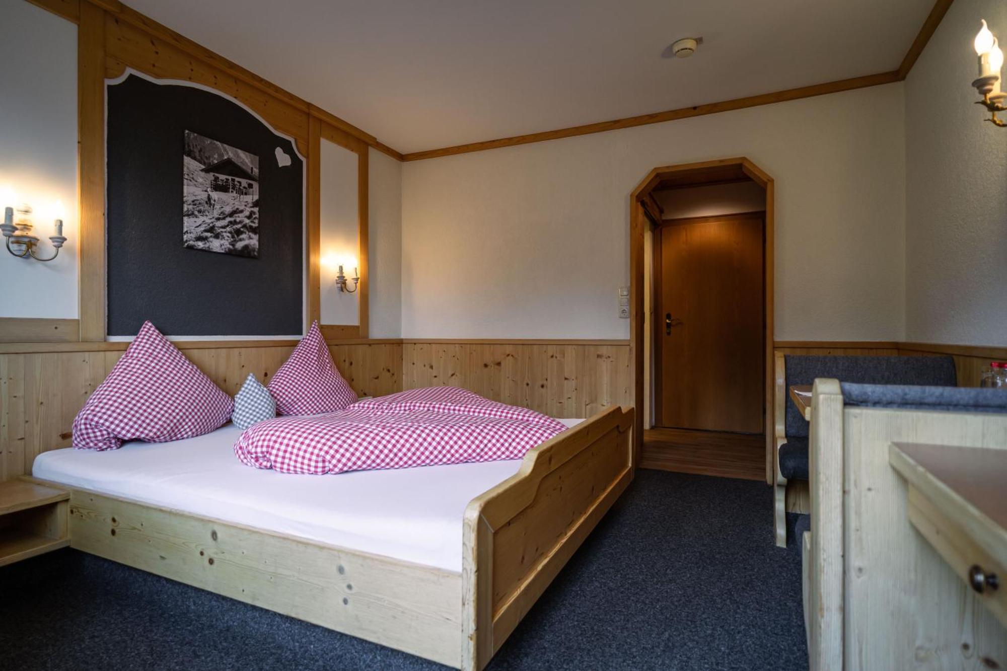 Hotel Landhaus Tirolerherz Sankt Ulrich am Pillersee Δωμάτιο φωτογραφία